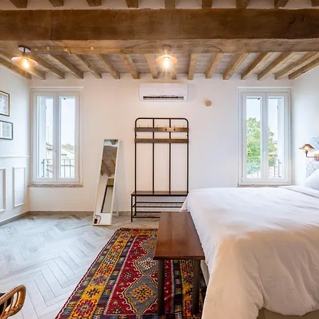 Guesthost - Bixio 29 4 And 6 Apartment Parma