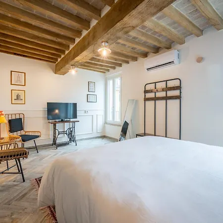 Guesthost - Bixio 29 4 And 6 Apartment *